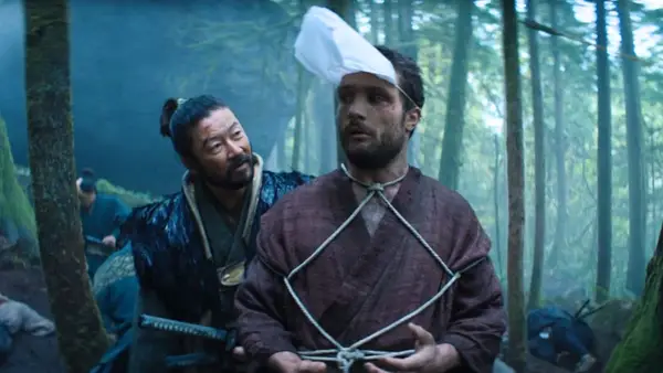 Cosmo Jarvis as John Blackthorne and Tadanobu Asano as Kashigi Yabushige in 