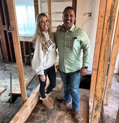 Wer sind die Eltern von Christina Hall? HGTV Star renoviert die Eltern 1970er Jahre, die über „Christina on the Coast“ veraltet ist