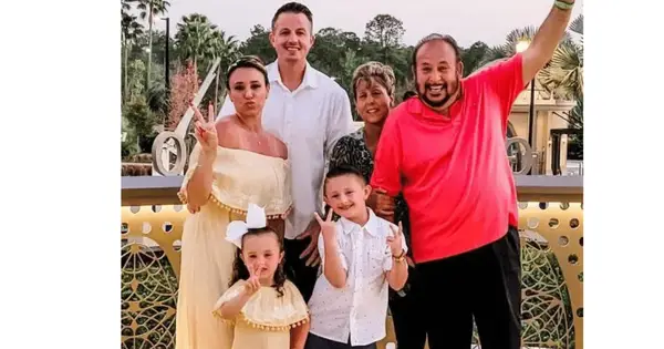 In the early 2000s, Danielle Cabral