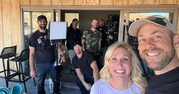 ‘Fixer to Fabulous: Italiano’ stars Dave and Jenny Marrs share behind the scenes glimpses (@daveandjennymarrs/ Instagram) 