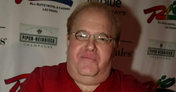 In Lou Pearlmans Betrug des Jahrhunderts: Wie Boy Band Genius das am längsten laufende Ponzi-Schema in der Geschichte lief