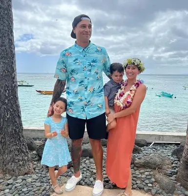 Kamohai Kalama and Tristyn Kalama with their children Yasiel and Vale (Instagram/@kamohaik)