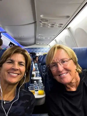 Kas yra Gigi Fernandezas? „Žemiau denio med“ 9 sezono svečias yra 17 kartų čempionas