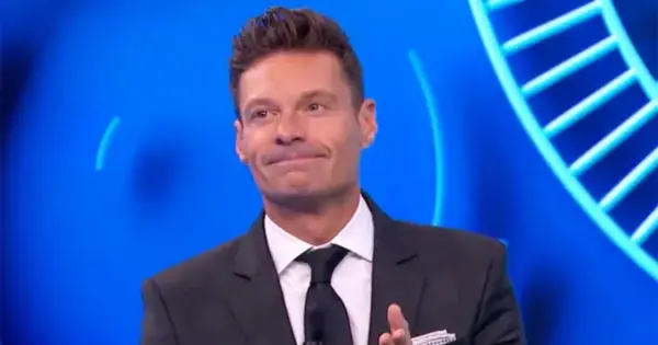 O jogador 'Wheel of Fortune' atordoa Ryan Seacrest (e nós) enquanto resolve o quebra -cabeça de bônus em apenas 2 segundos