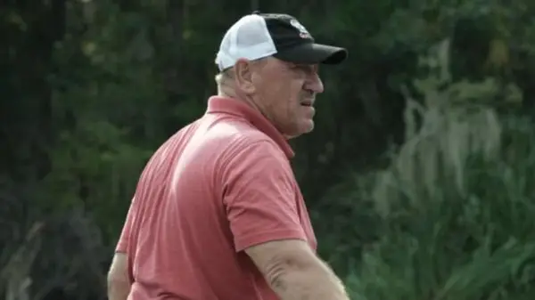 Qui joue dans la saison 15 de «Swamp People»? Rencontrez la distribution de l'émission de chasse aux alligators aventureuse de History TV