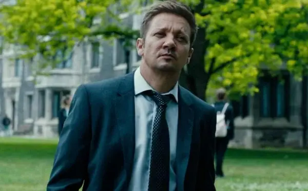 Jeremy Renner as Mike McLusky in a still from Mayor of Kingstown (@paramount+)