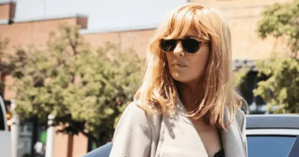 Wat is het vermogen van Kelly Reilly? 'Yellowstone' Star Rakes in $ 200k per aflevering