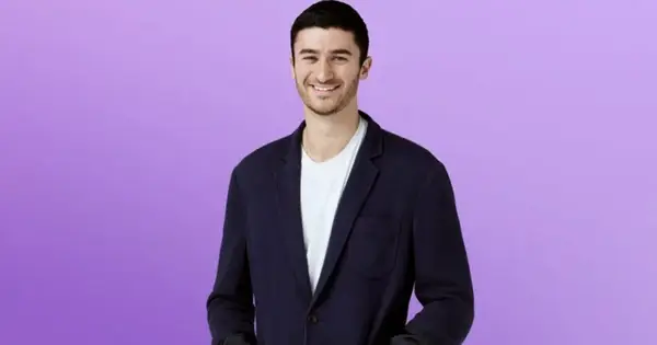 Liebe ist blind Star Leo Braudy hat sich alle nerven, indem er mit einer Sache prahlte, die Sie nie sollten