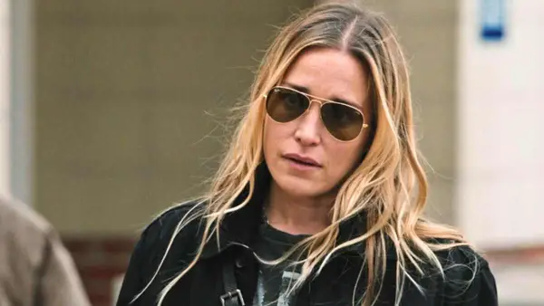 Piper Perabo in a still from 