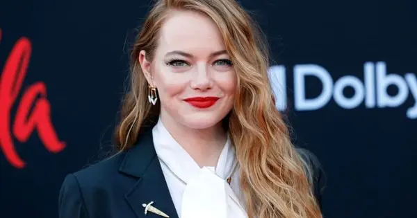 Z Nina Dobrev Heartbreak po ty rumy Lucy Hale: Inside 'NCIS: Origins' Star Austin Stowell's Dating History