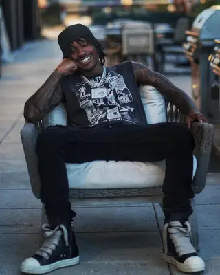 Jak vysoký je vévoda Dennis? Hvězda YouTube věže nad ostatními členy AMP Collective