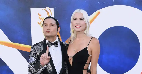 Courtney Anne est-elle malade? Corey Feldman dit que «la vie est devenue vraiment difficile» alors qu'il se divise de sa femme après près de 7 ans de mariage