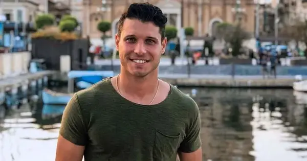 On és la fama de Big Brother Cody Calafiore ara? Una mirada a la neta del guanyador de la temporada 22