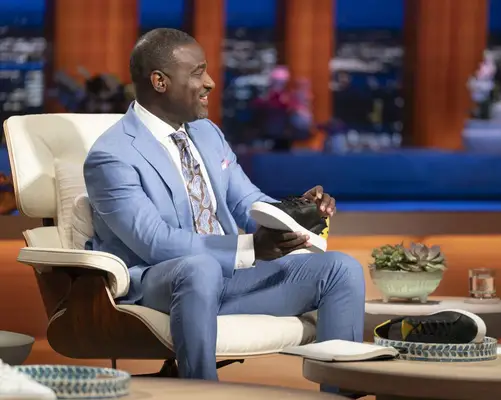 Rashaun Williams “neto vērtība:“ Shark Tank ”viesu investors ir spēkstacija
