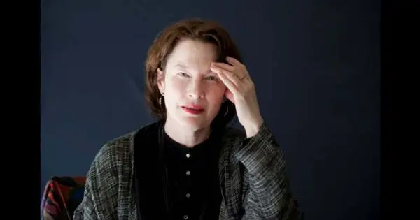 Alice Sebold Net Worth: Auteur die miljoenen uit Memoir heeft gemaakt, verontschuldigt zich eindelijk bij Anthony Broadwater
