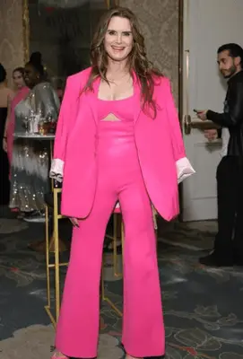 The actress, standing at a striking six feet tall even without footwear (@brookeshields/Instagram)