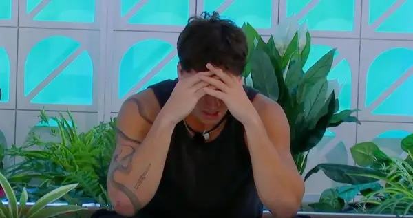 Robert Rausch breaks down after Leah Kateb exposes his lies (@peacock)