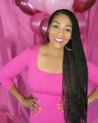 Vad är Shea Whitfields nettovärde? 'Fyndblock' säsong 4 stjärna älskar att hjälpa familjer att hitta 'drömhem