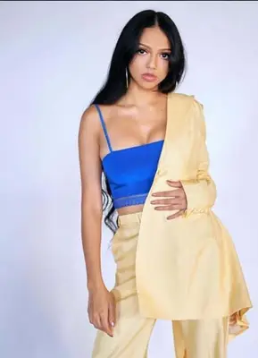 Vem är M Night Shyamalans döttrar? 'Knock at the Cabin' regissörens barn vinner hjärtan