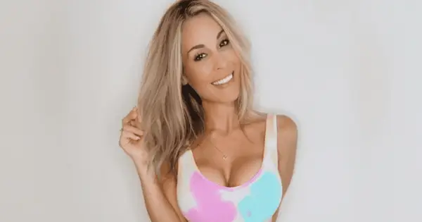 Wer ist Allie Rae? Ex-Nurse Slams 'Stigma', als sie für nur Fans das Krankenhaus kündigte: 'Es zerriss mich auseinander