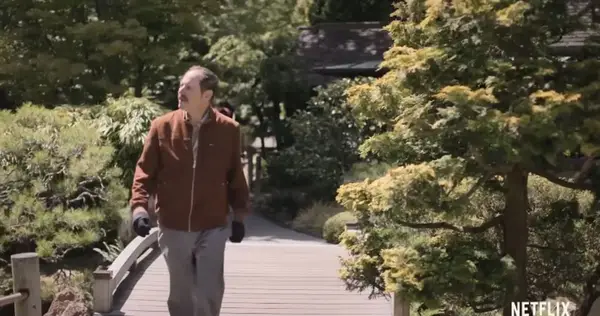 Steve is still single after the first season of 