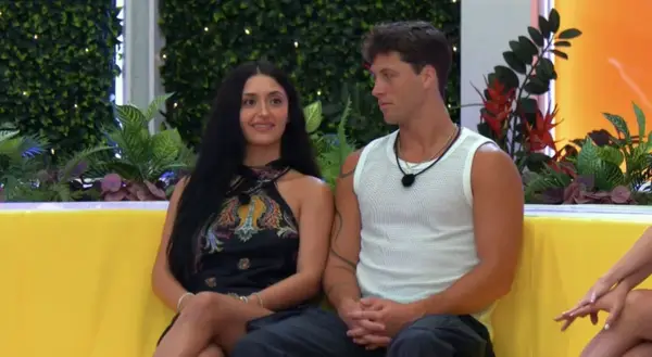 Wer ist Olivia Walker? Love Island USA Staffel 6 Bombshells Ankunft bricht Leah Kateb und Rob Rausch auseinander