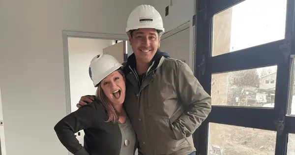 'Farmhouse Fixer' Full Coit List: Jonathan Knight und Kristina Crestin Treffen Sie die HGTV -Renovierungsshow