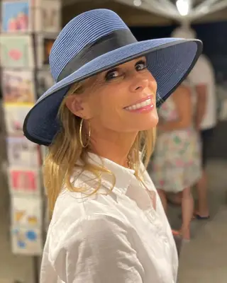 Cheryl Hines married husband Robert F. Kennedy Jr. in 2014. (Instagram/@_cherylhines) 