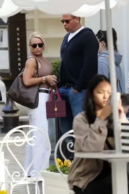 Alex Rodriguez va a les compres de Nadal amb la família, porta la nova núvia del guru de fitness Jaclyn Cordeiro