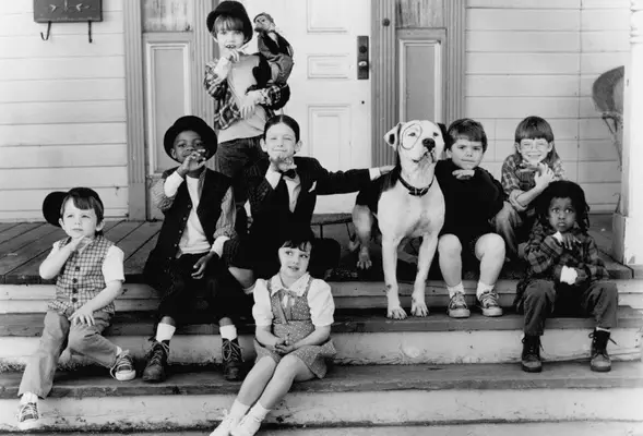 「The Little Rascals 'Cast and Now：長年にわたってコメディ映画の子供のスター