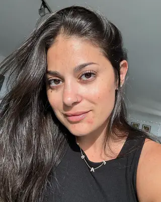 Loren Brovarnik works as an administrator (Instagram/@lorenbrovarnik)