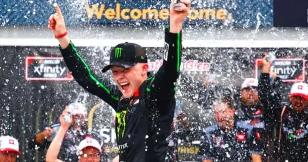 Was ist Ty Gibbs 'Net Worth? Der 18 -jährige Xfinity -Gewinner ist der NASCAR -Teambesitzer Joe Gibbs 'Enkel