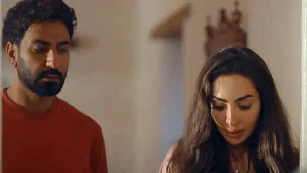 'Honeymoonish' pārskats: režisora ​​Elija Semaana jautri relatable Rom-Com Story iedegas Netflix