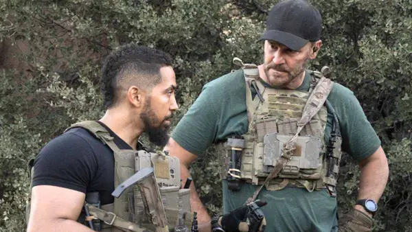 'Seal Team'시즌 8과 영화가 계획되었으므로 왜 대규모 히트가 시즌 7에서 끝나기로 결정 했습니까?