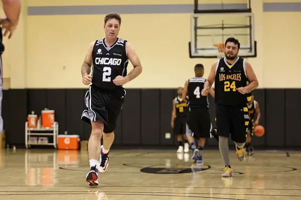 ¿Cuál es el patrimonio neto de Mark L Walberg? El anfitrión icónico hizo una fortuna masiva como la cara de una serie de exitosos programas de juegos