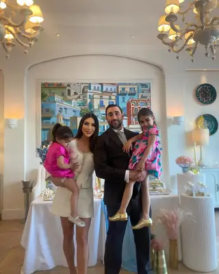 Rafael Khanoyan and Taleen Marie with their daughters (Instagram/@rifraf32)