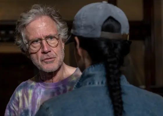 Craig has an intense conversation with Lucy