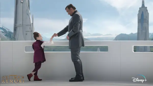 Vivien Lyra Blair as Princess Leia Organa in Obi-Wan Kenobi with Jimmy Smits as Senator Bail Organa