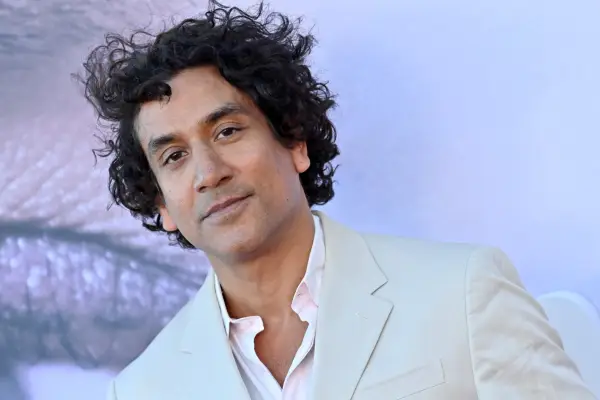 Naveen Andrews