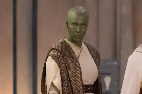 Rebecca Henderson as Vernestra Rwoh in The Acolyte in a brown robe