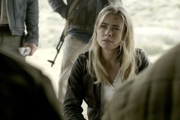 Melissa Roxburgh as Lt. Ellen Grier in Quantum Leap season 2 with a cut on her forehad