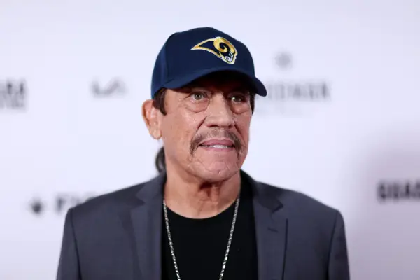 David Pasquesi plays the Mayor’s Majordomo