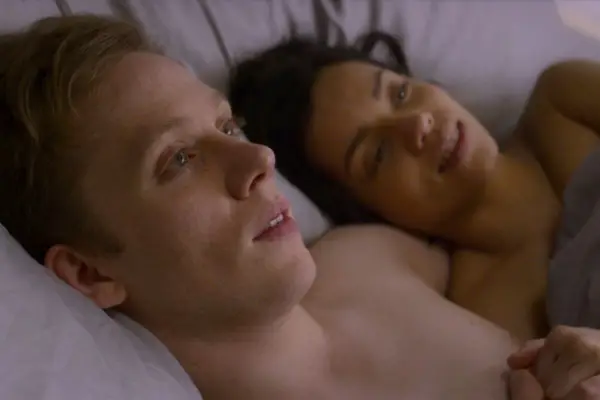 Hayley Atwell and Domnhall Gleeson in Be Right Back