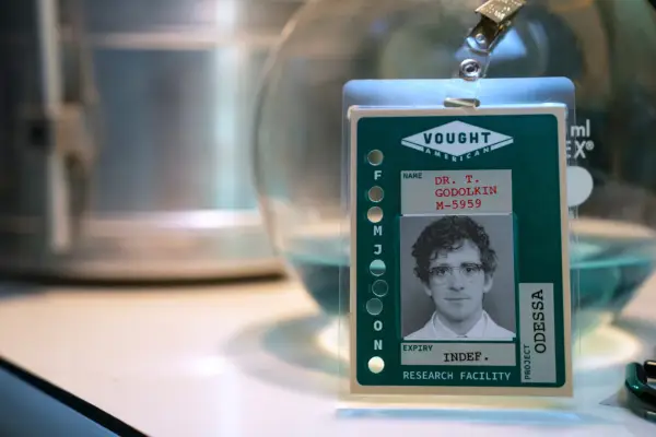 Gen-V-Boss Eric Kripke offenbart sein einziges Bedauern über die umwerfende Wendung von Cipher in Staffel 2