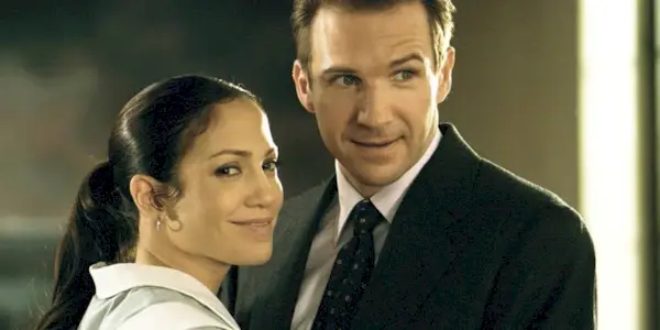 Ralph Fiennes and Jennifer Lopez in Maid in Manhattan