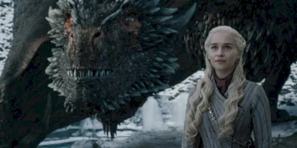 game-of-thrones-drogon-emilia-clarke-social