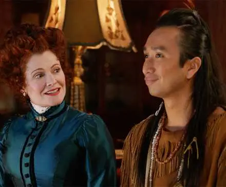 Rebecca Wisocky and Román Zaragoza in a Ghosts x Survivor crossover video