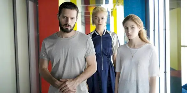 Diese unbedingt anzusehende Netflix-Science-Fiction-Serie „100 % Rotten Tomatoes“ entführt Sie in ihre komplexe Welt