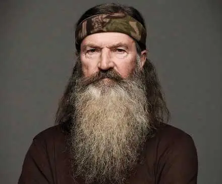 Phil Robertson został po cichu wykluczony z serialu „Duck Dynasty: The Revival” – i to nie tylko ze względu na stan zdrowia