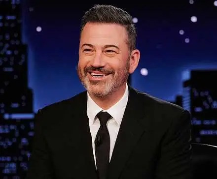 Esmu pietiekami daudz redzējis, šim vajadzētu būt jaunajam pastāvīgajam Dienas šova vadītājam — un tas nav Džons Stjuarts